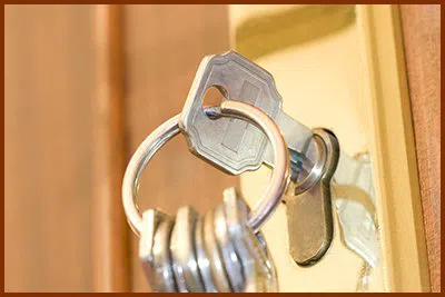 Locksmith Key Shop Warren, RI 401-250-3644 - 47-4